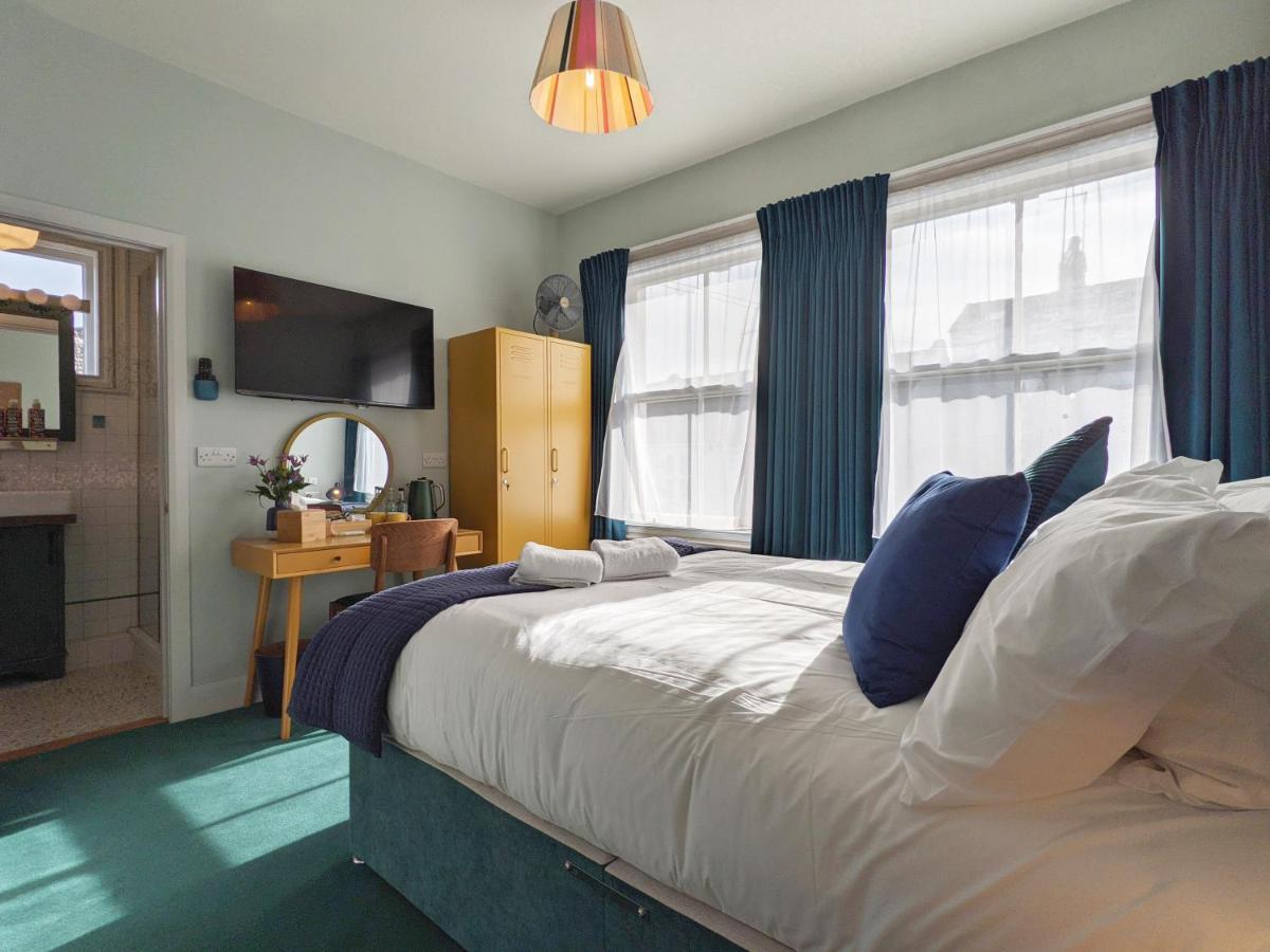 The Stirling Arms Pub & Rooms Brighton Room photo